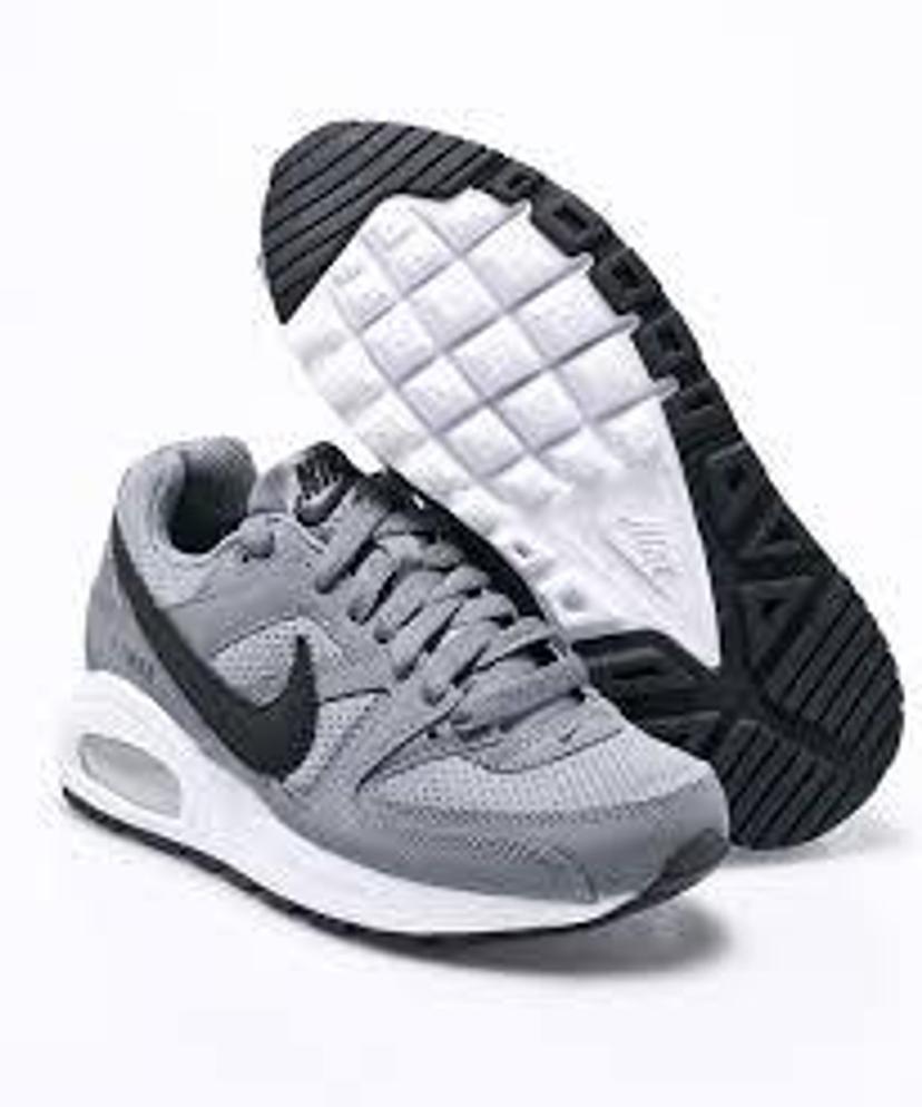 NIKE COMAND 