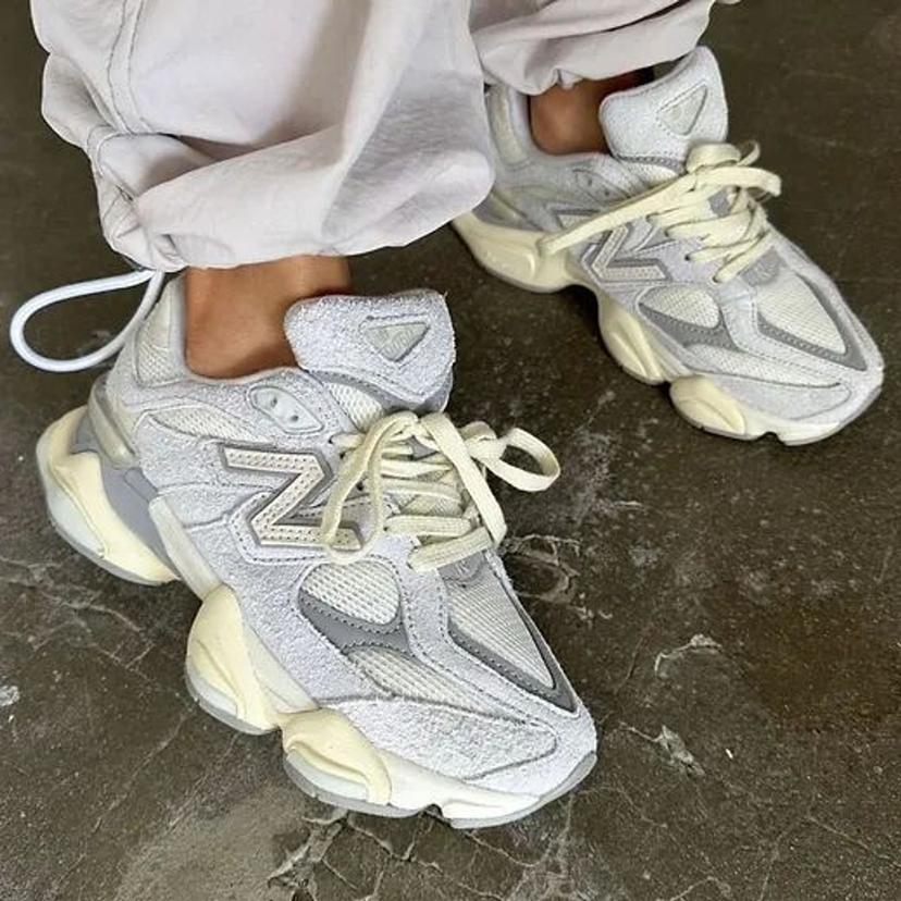 NEW BALANCE 9060 DAMA