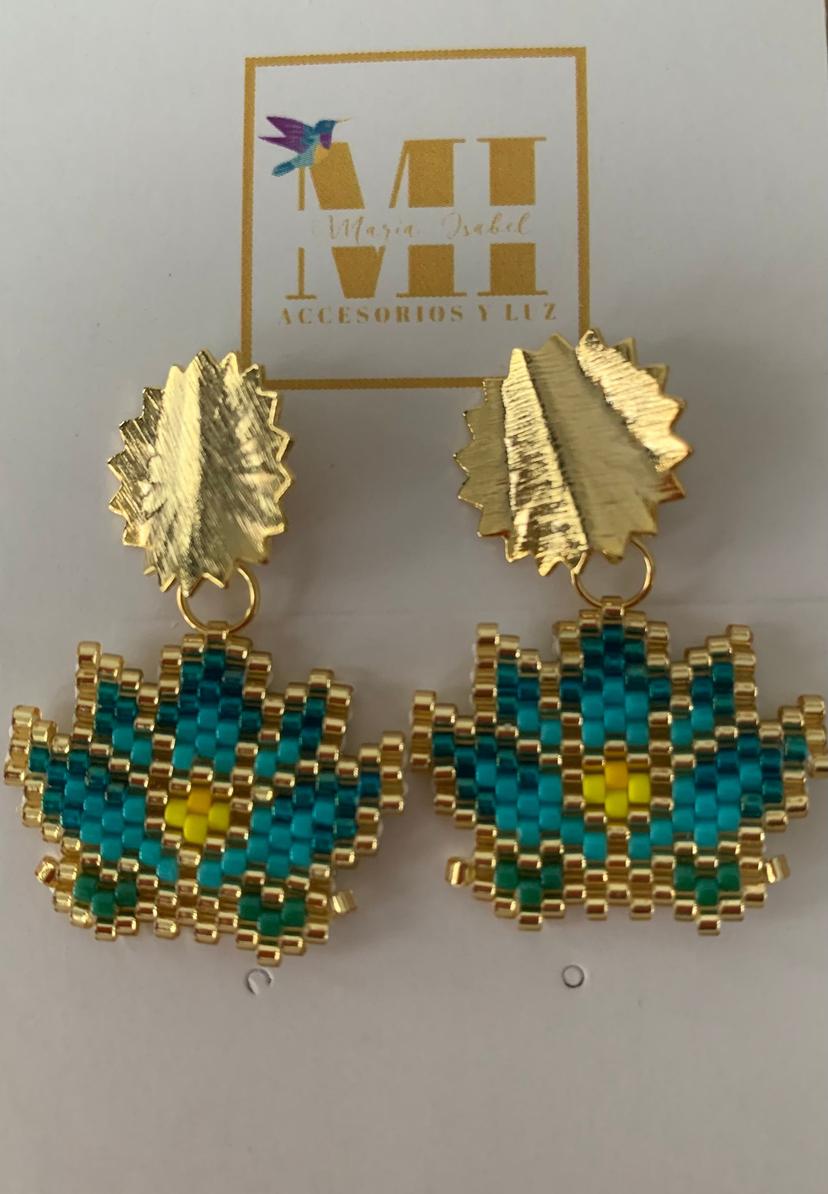 Aretes flor de loto