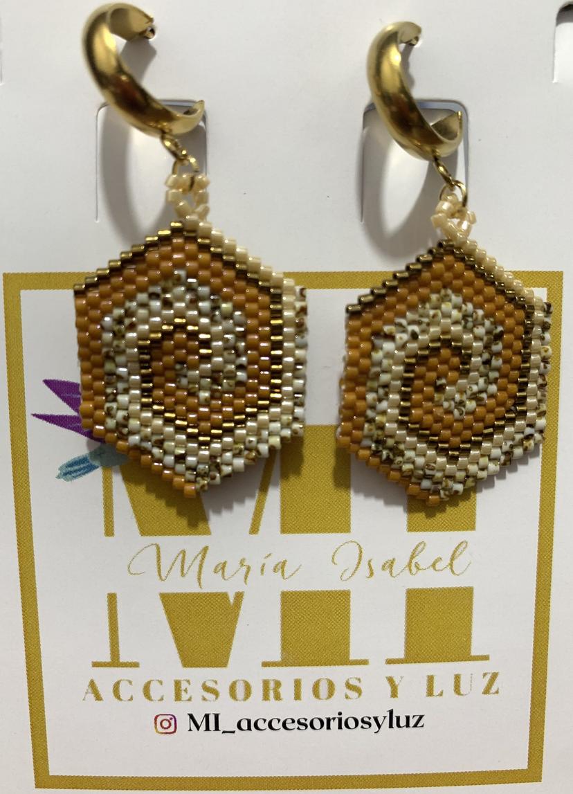 Aretes laberinto cafe